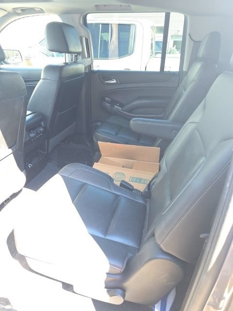 Used 2019 GMC Yukon XL SLT w/ Open Road Package AWD/4WD image 4