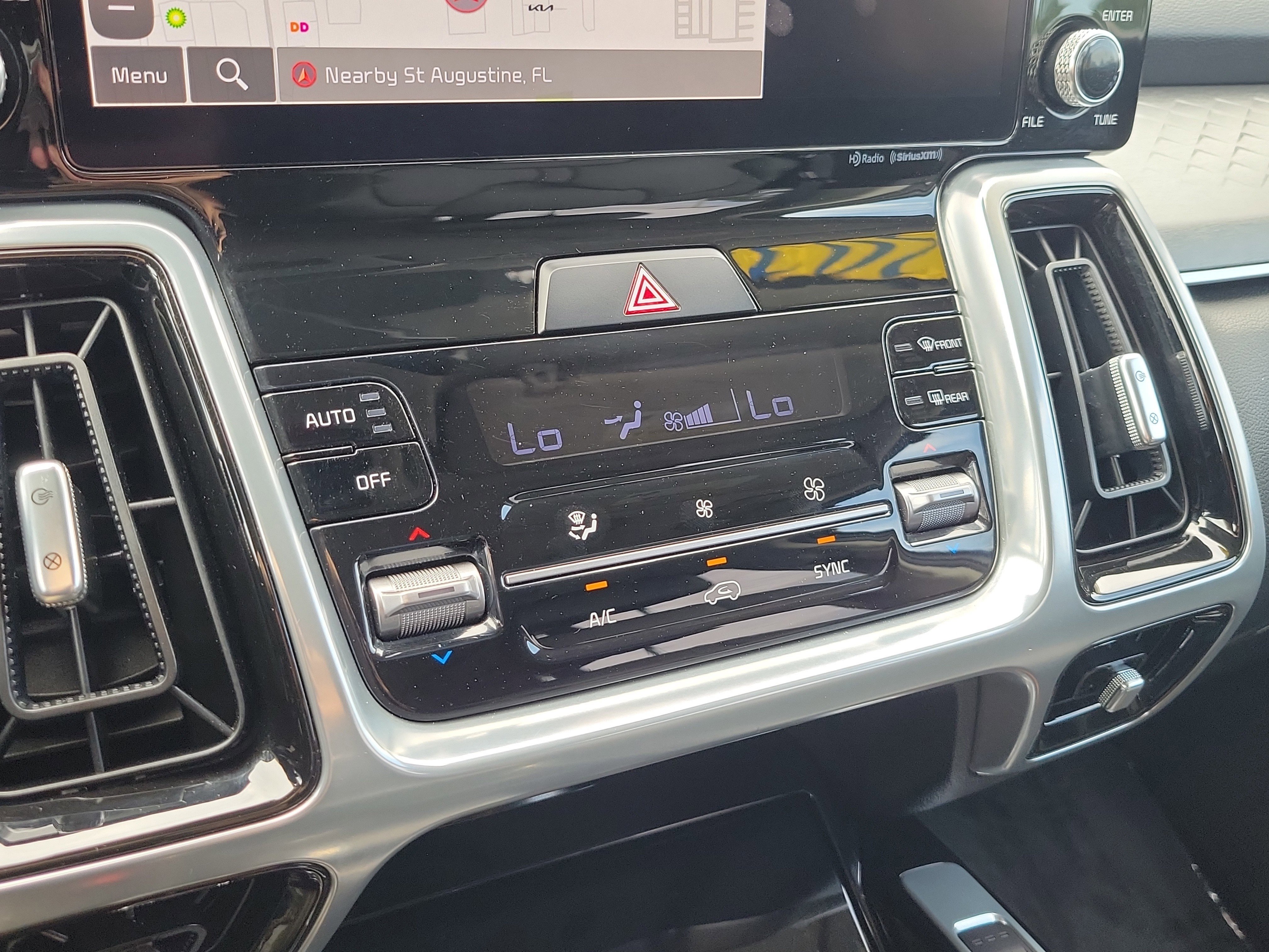 Certified 2023 Kia Sorento SX AWD/4WD image 36