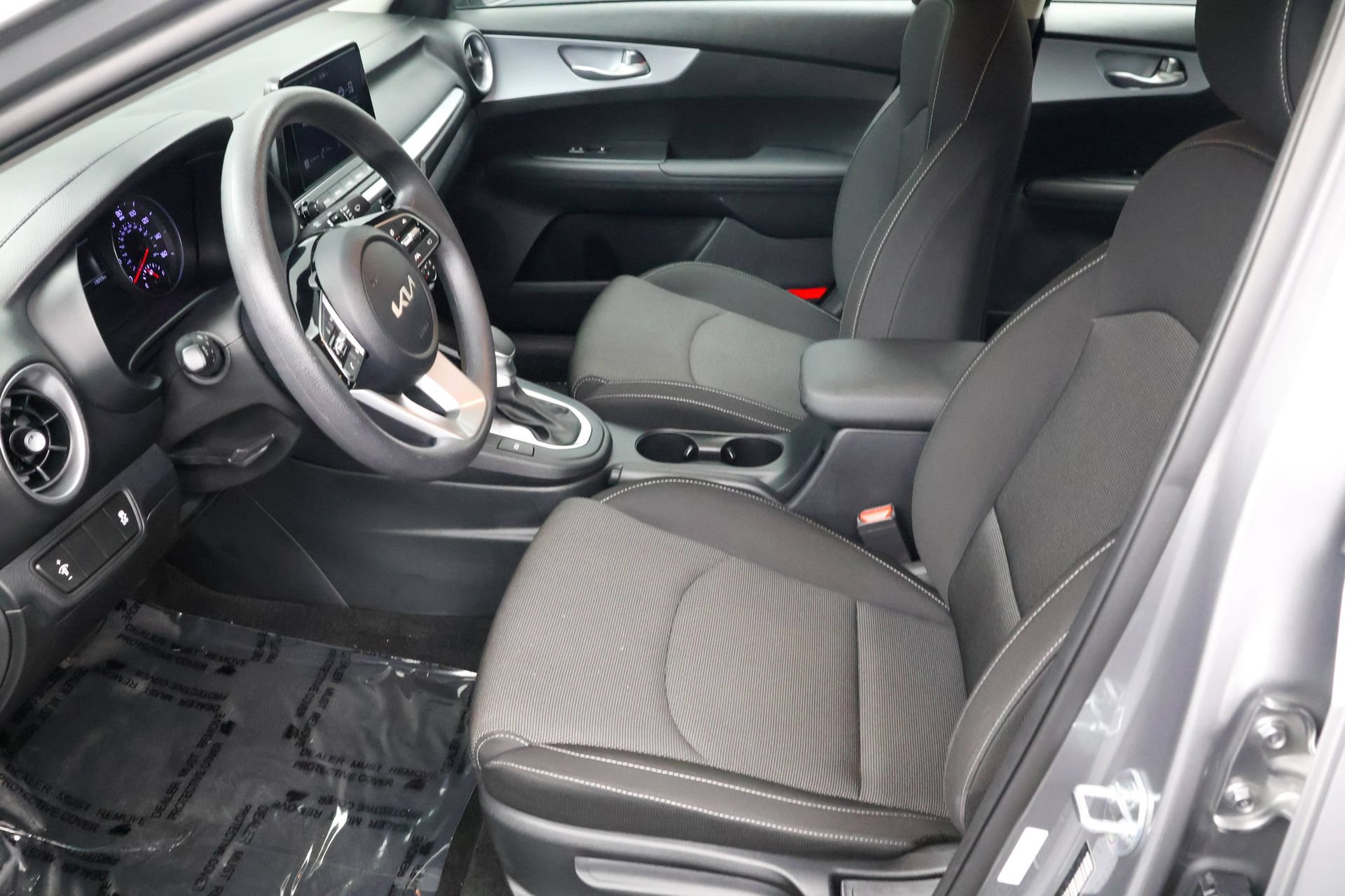 Used 2024 Kia Forte LXS FWD image 6