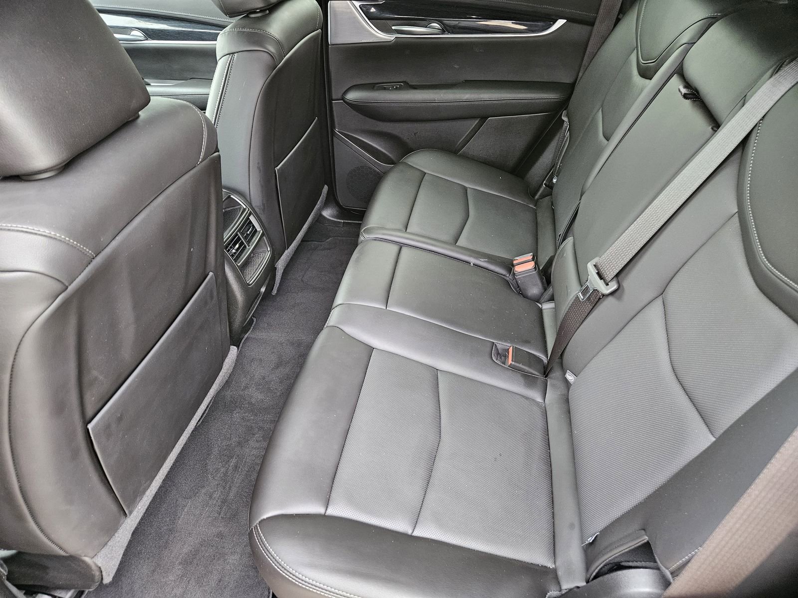 Used 2024 Cadillac XT5 Premium Luxury w/ Technology Package image 36