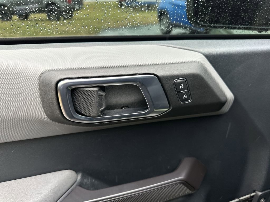 Used 2024 Ford Bronco Everglades image 13