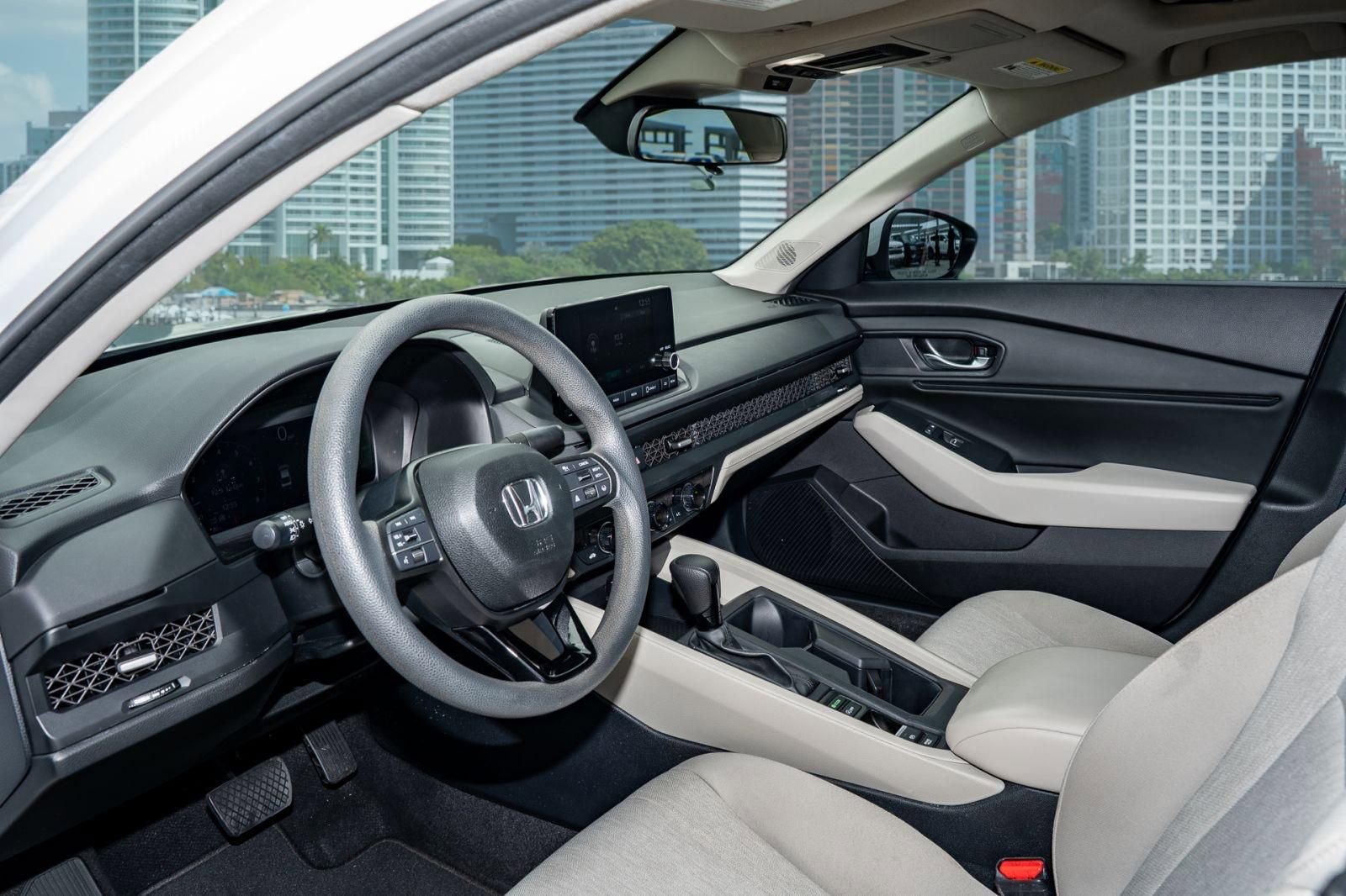 Used 2023 Honda Accord EX image 15