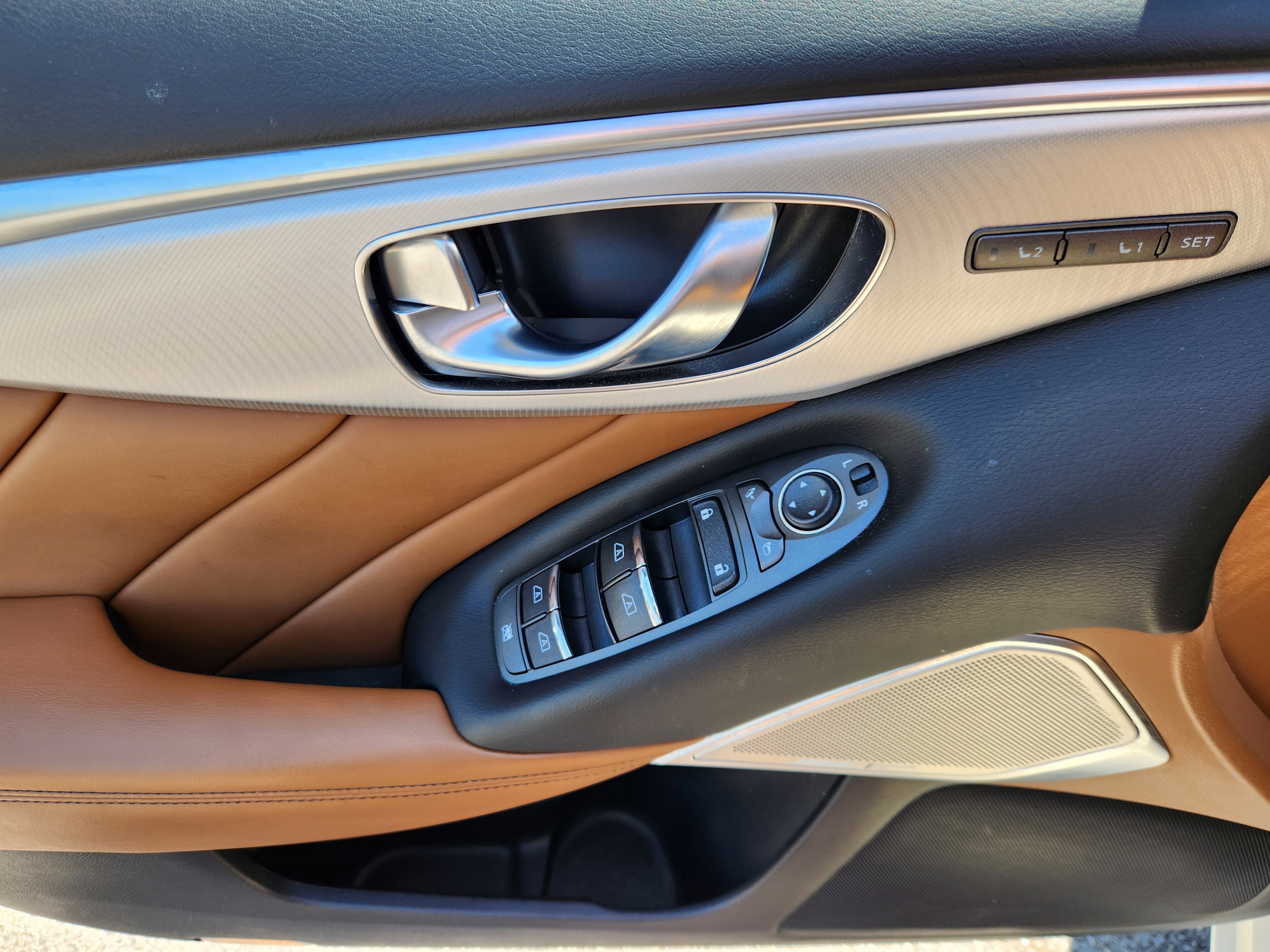 Used 2023 INFINITI Q50 Luxe w/ Cargo Package AWD/4WD image 17