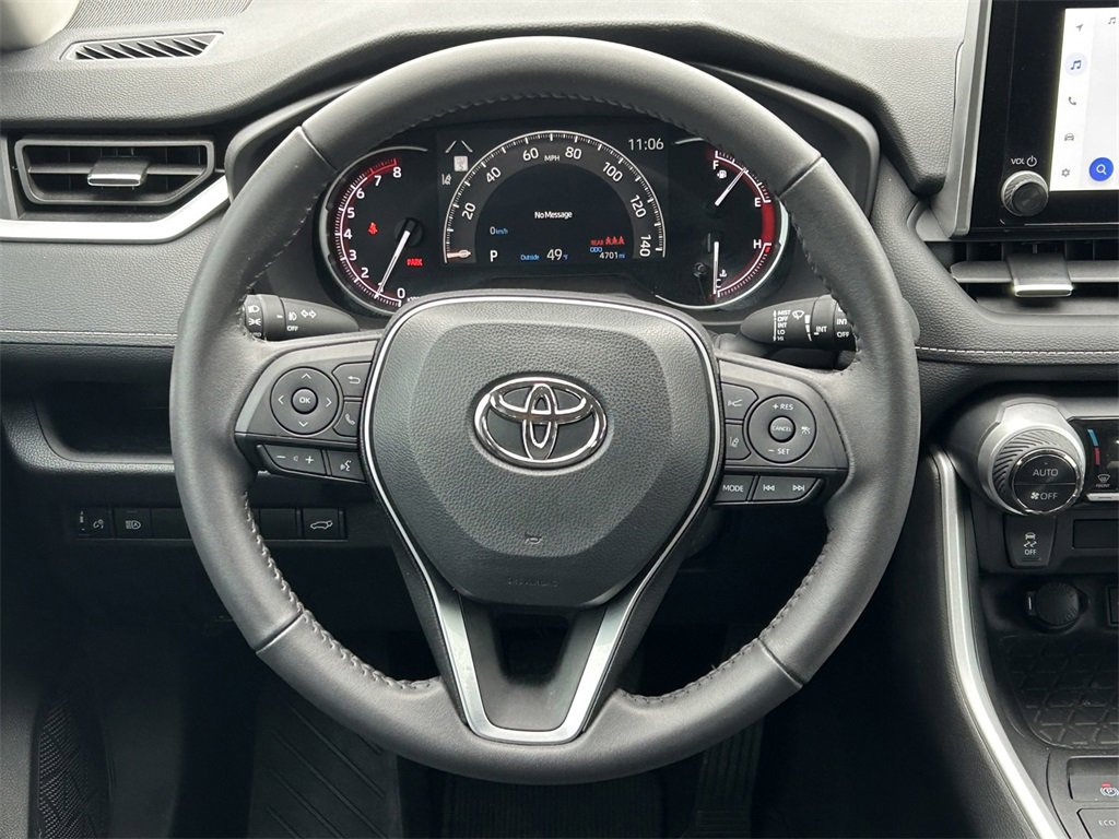 Used 2024 Toyota RAV4 XLE Premium image 38