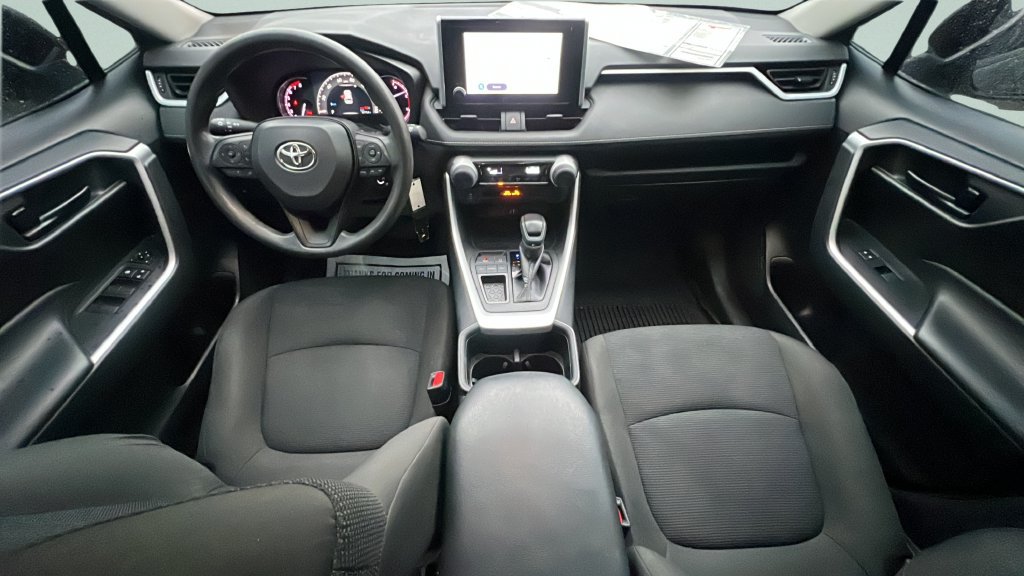 Used 2023 Toyota RAV4 LE FWD image 11