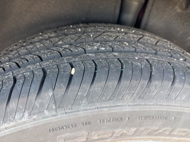 Used 2025 Buick Envista Preferred w/ Advanced Safety Package image 13