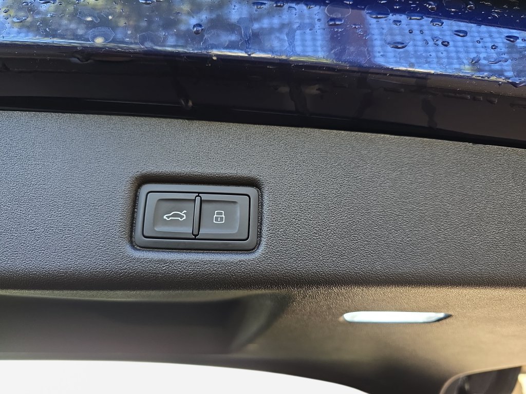 Used 2025 Audi Q5 Premium w/ Premium Plus AWD/4WD image 16