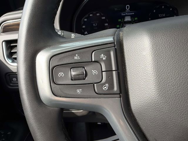 Used 2024 Chevrolet Suburban Premier AWD/4WD image 28