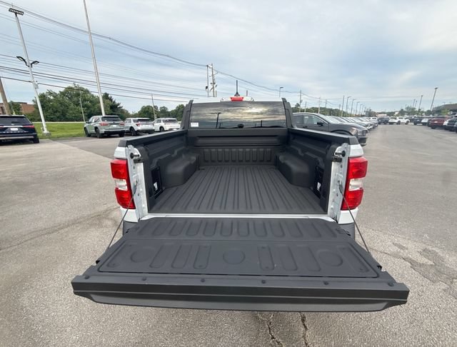 Used 2025 Ford Maverick XLT w/ Equipment Group 302A AWD/4WD image 9