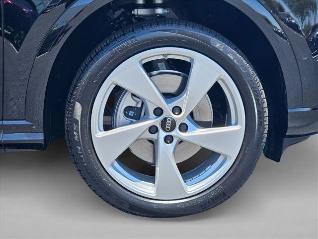 Certified 2025 Audi Q5 Premium AWD/4WD image 29
