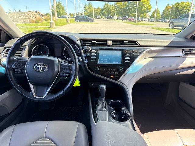 Used 2018 Toyota Camry SE FWD image 18