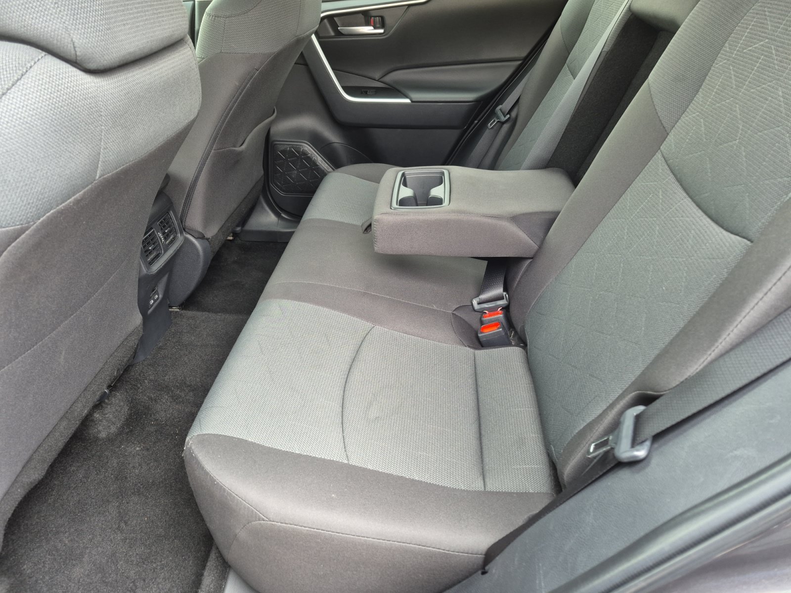 Certified 2025 Toyota RAV4 XLE AWD/4WD image 17