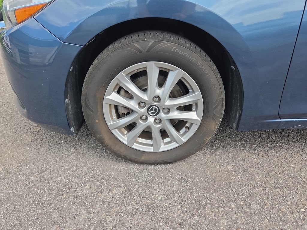 Used 2018 MAZDA MAZDA3 Sport w/ Preferred Equipment Package FWD image 20