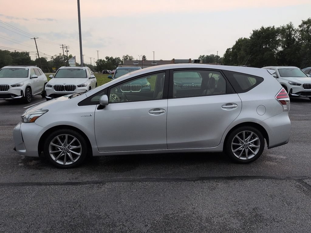 Used 2017 Toyota Prius V Two FWD image 3