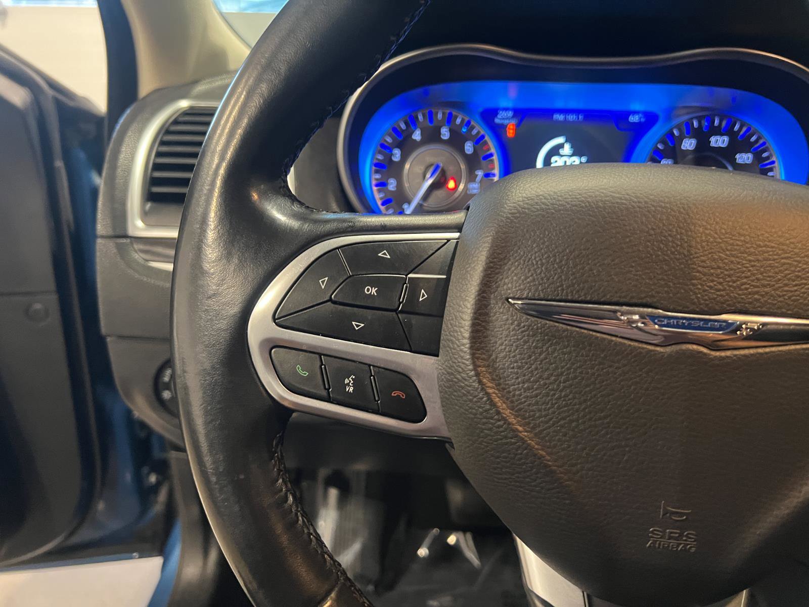 Used 2022 Chrysler 300 Touring L image 13