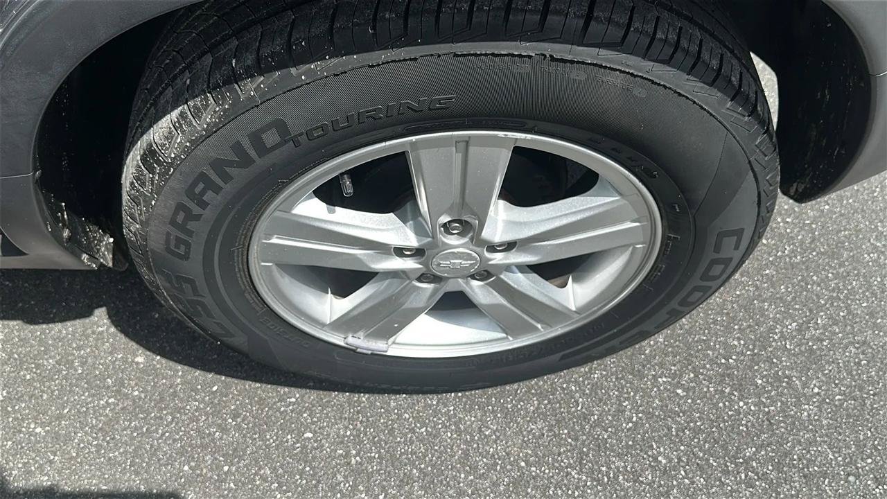 Used 2020 Chevrolet Trax LS FWD image 18