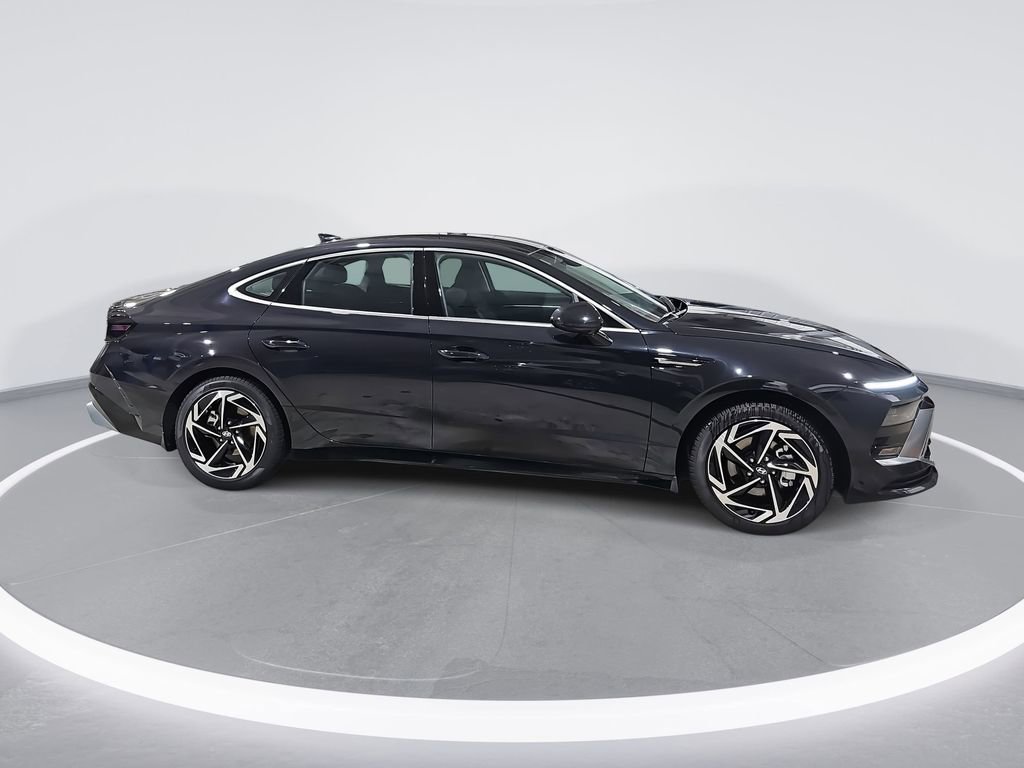 New 2026 Hyundai Sonata SEL FWD image 4