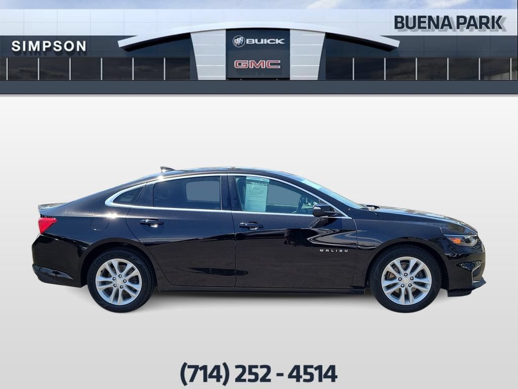 Used 2018 Chevrolet Malibu LT w/ Leather Package FWD image 9