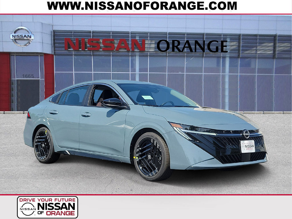 New 2027 Nissan Sentra SR w/ Floor Mat Package