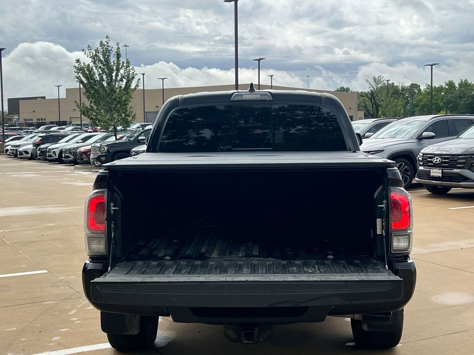 Used 2023 Toyota Tacoma Limited w/ Nightshade Package AWD/4WD image 15