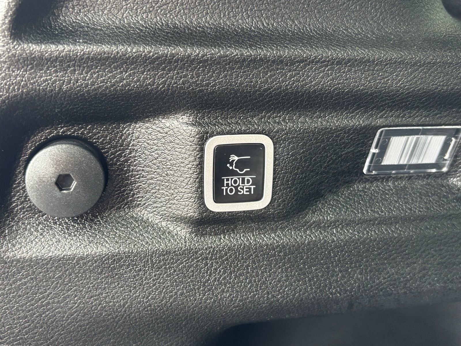 Used 2025 Jeep Grand Cherokee L Altitude AWD/4WD image 24