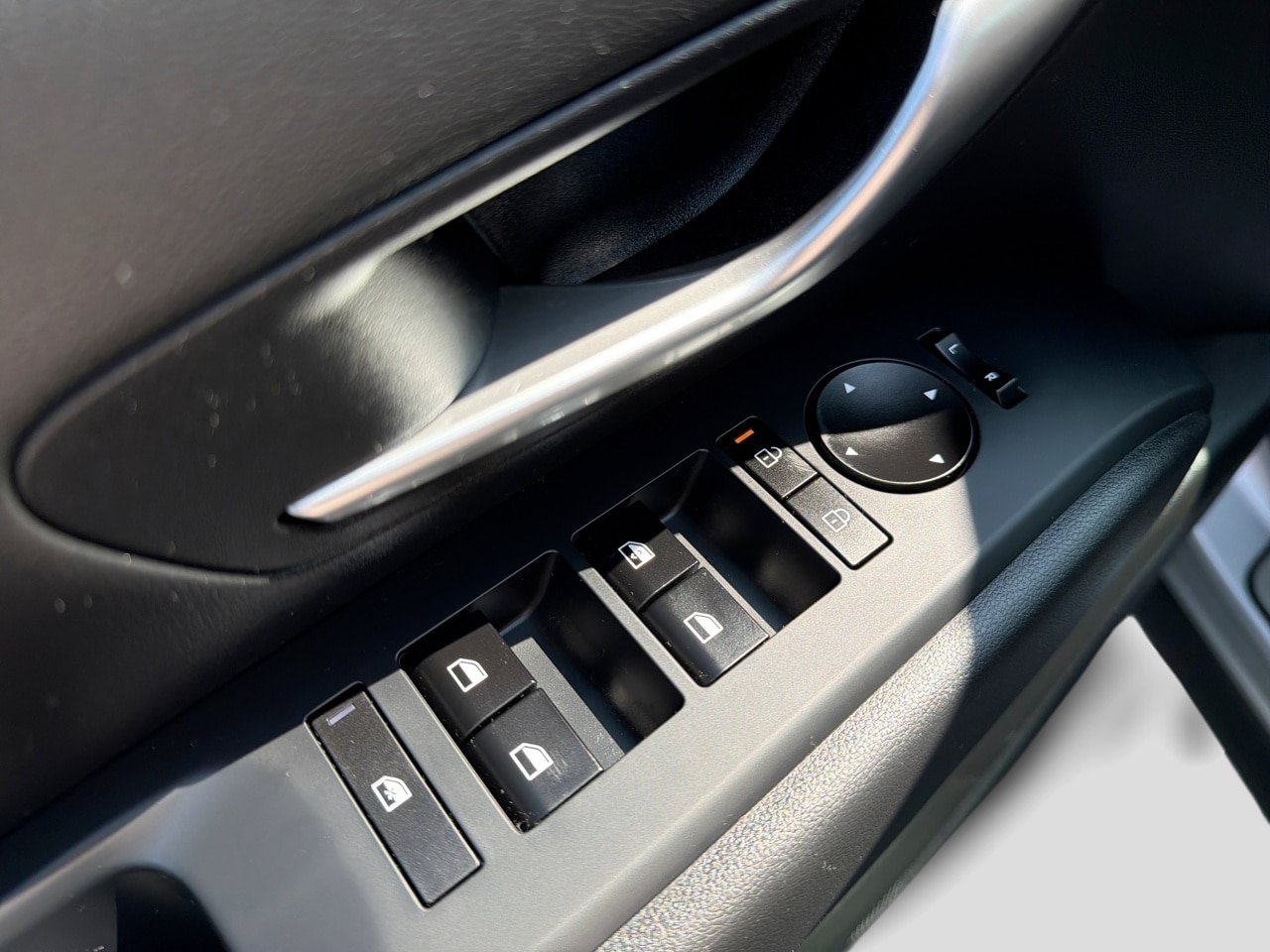 Certified 2025 Hyundai Tucson SE AWD/4WD image 16