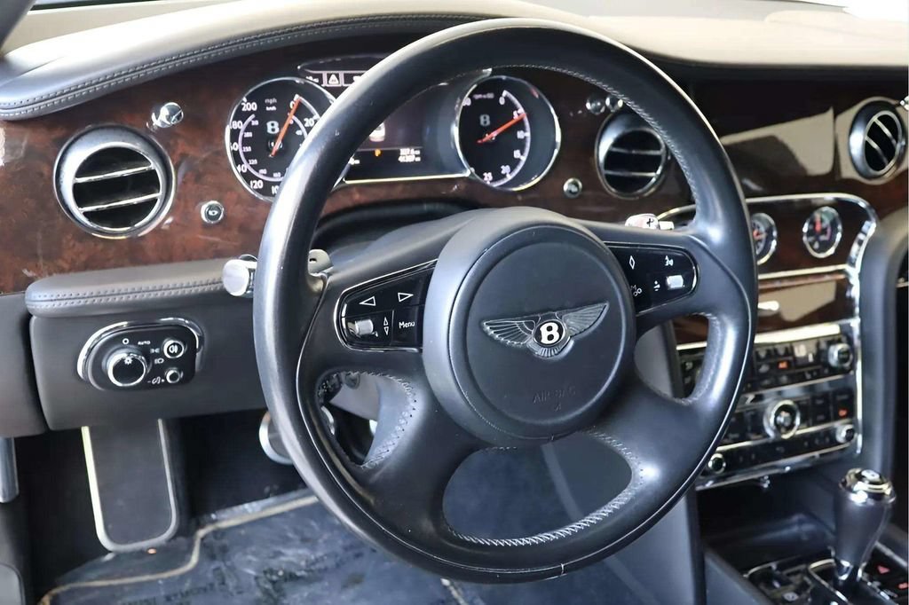 Used 2014 Bentley Mulsanne RWD image 18