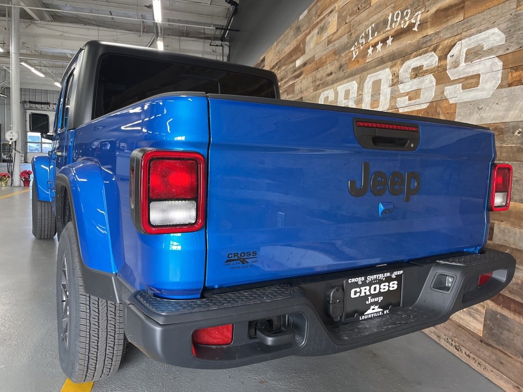 New 2026 Jeep Gladiator Sport image 21