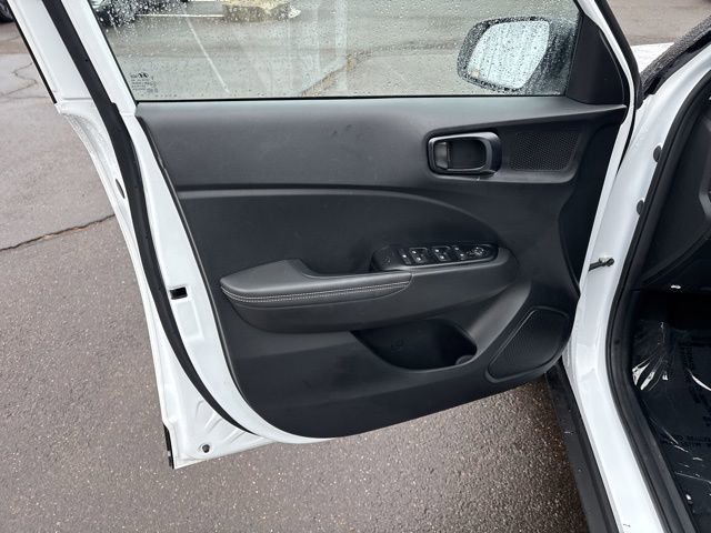 Certified 2025 Hyundai Venue Limited image 11