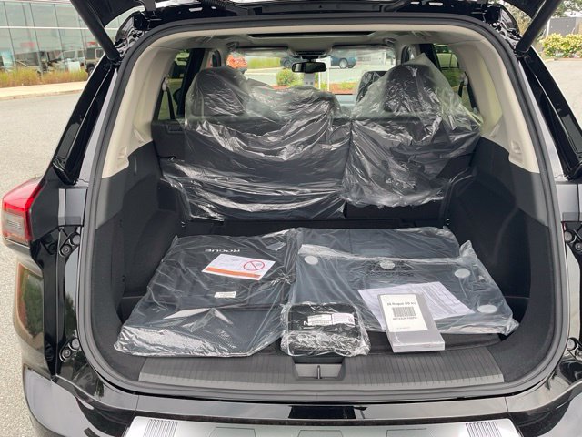 New 2026 Nissan Rogue Platinum w/ Platinum Premium Package AWD/4WD image 9