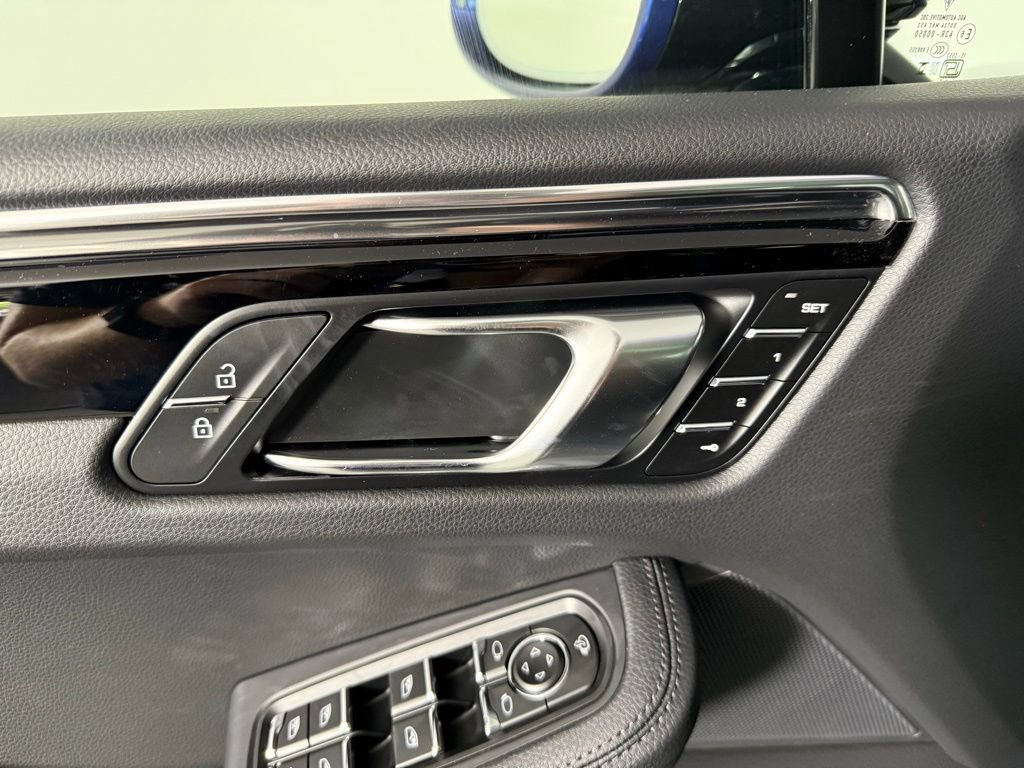 New 2026 Porsche Macan S image 23