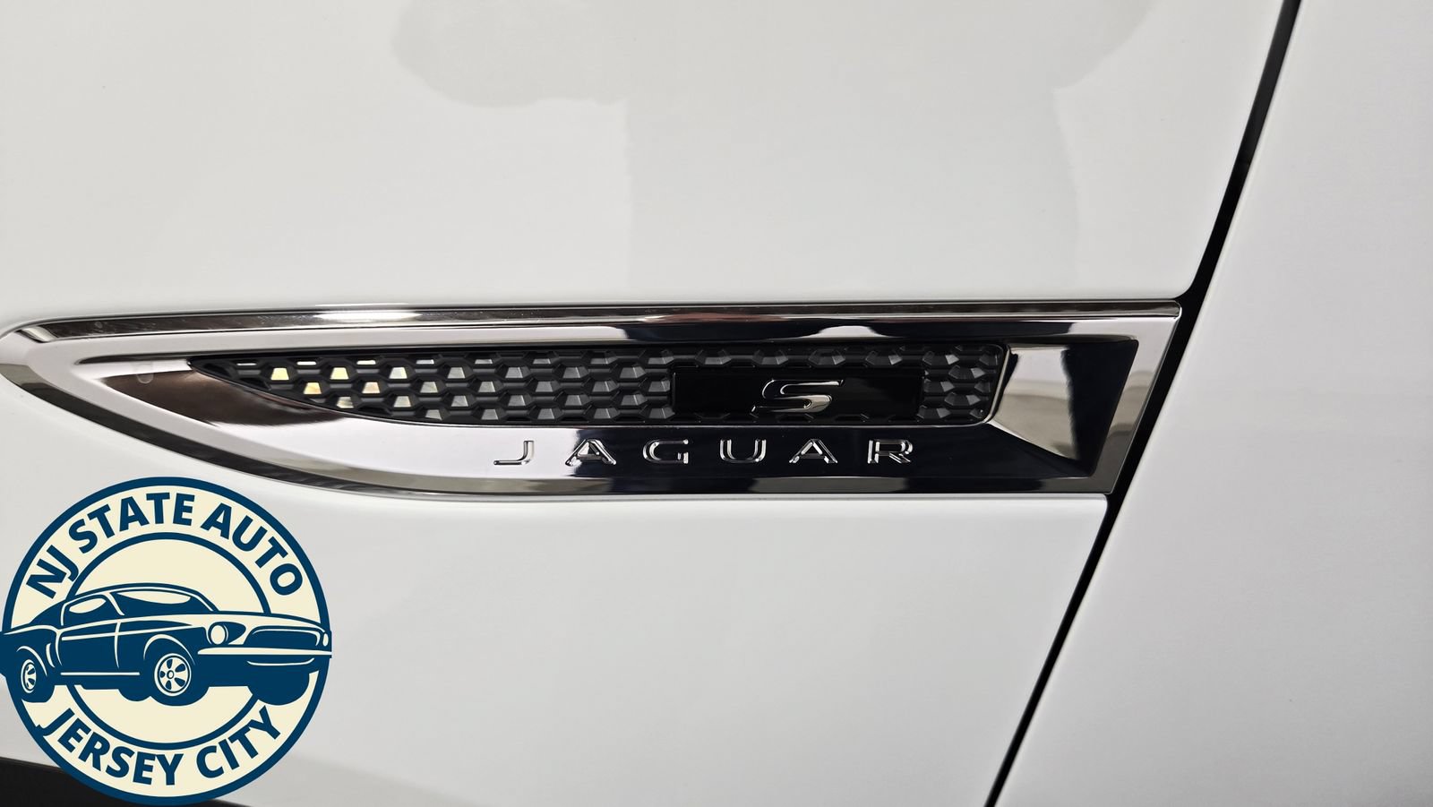 Used 2019 Jaguar E-PACE S AWD/4WD image 29