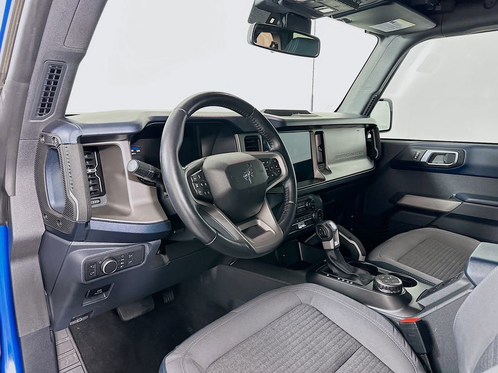 Used 2022 Ford Bronco Outer Banks image 9