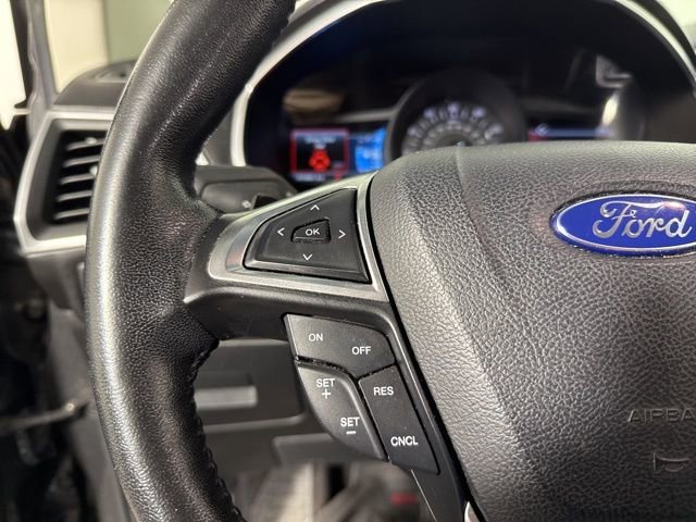 Used 2016 Ford Edge Titanium image 28