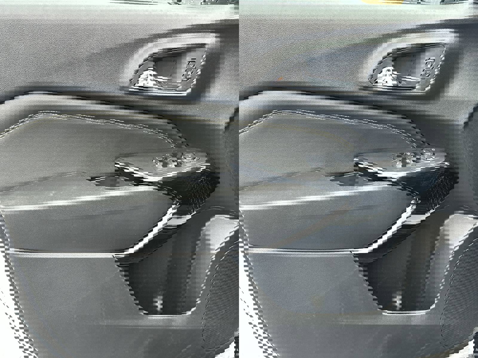 Used 2025 Chevrolet Trax LT w/ Driver Confidence Package image 14