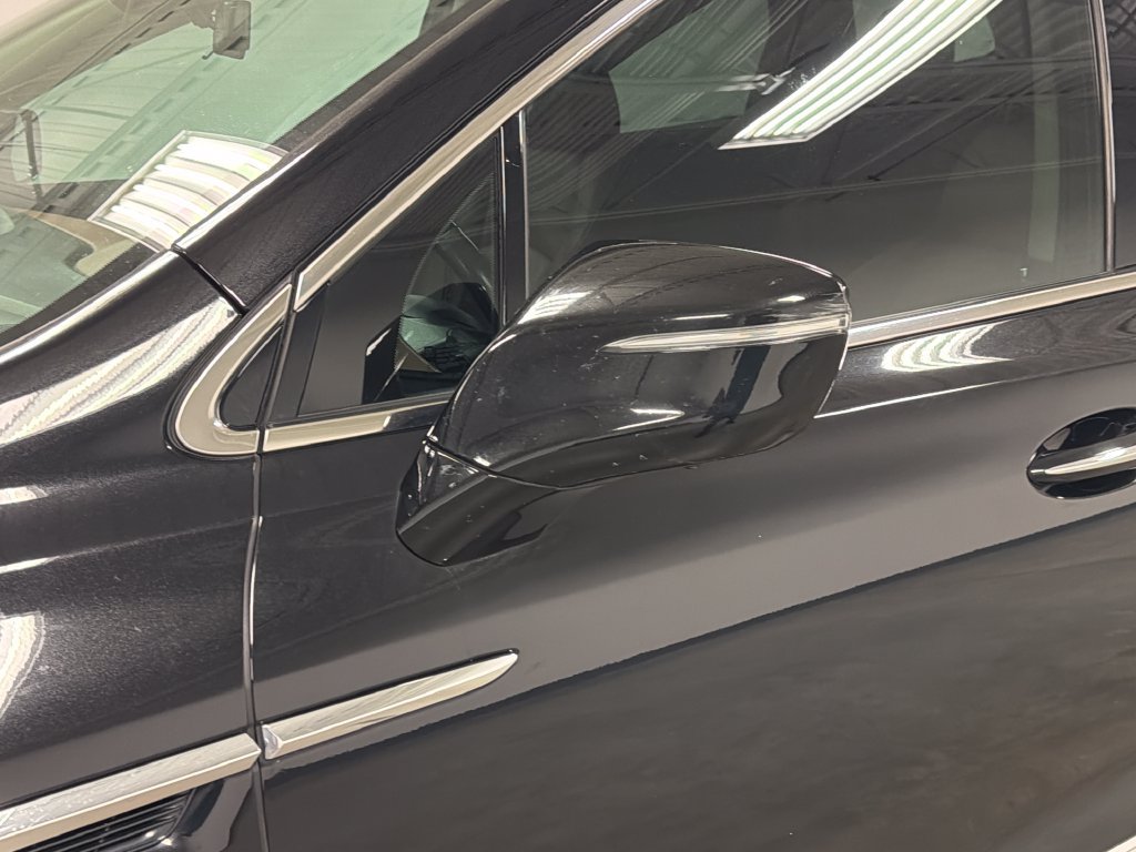 Used 2018 Buick Enclave Avenir w/ Avenir Technology Package FWD image 12