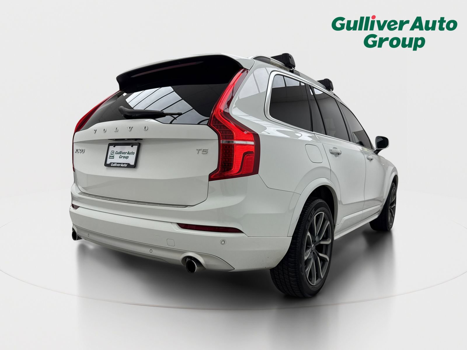 Used 2019 Volvo XC90 T5 Momentum w/ Protection Package Premier FWD image 8