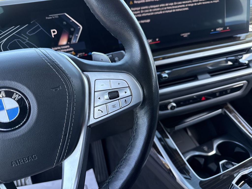Used 2023 BMW X7 xDrive40i image 14