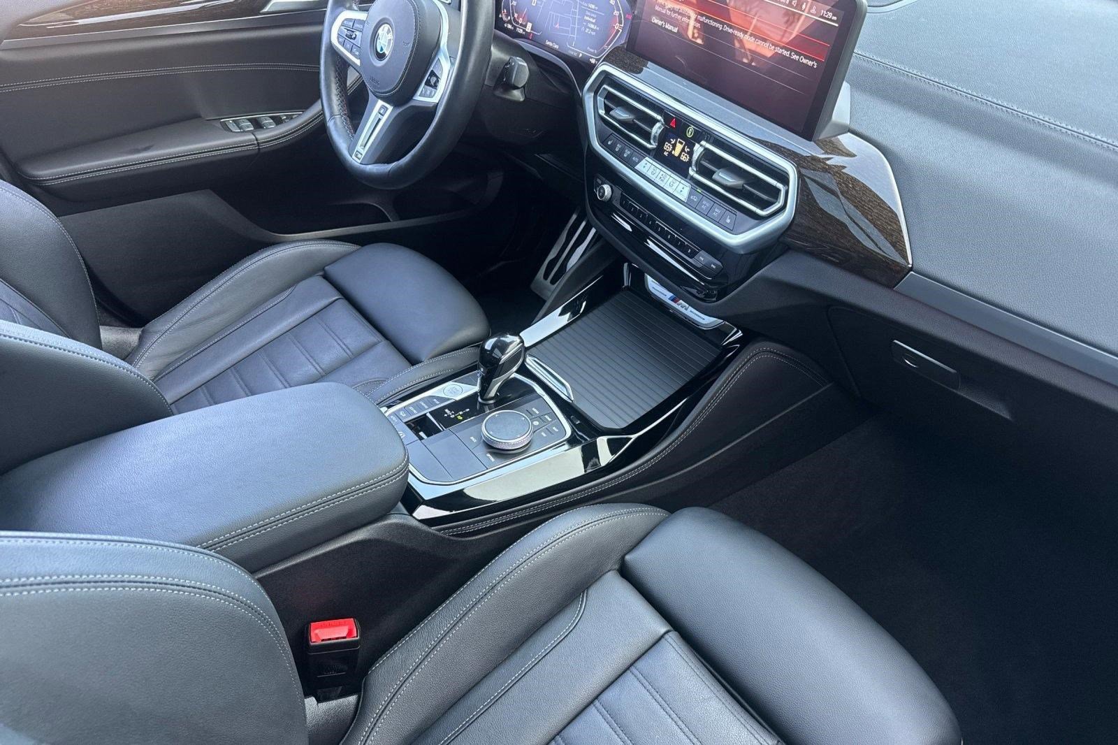 Used 2023 BMW X4 M40i w/ Premium Package image 32