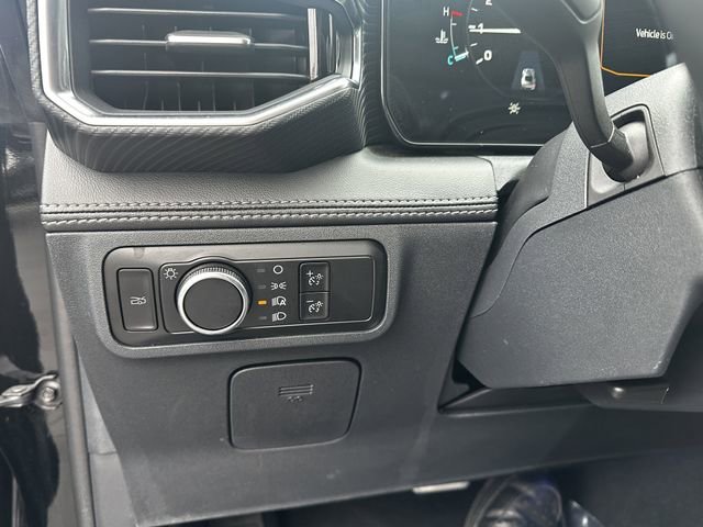 Certified 2025 Ford Mustang Premium image 29