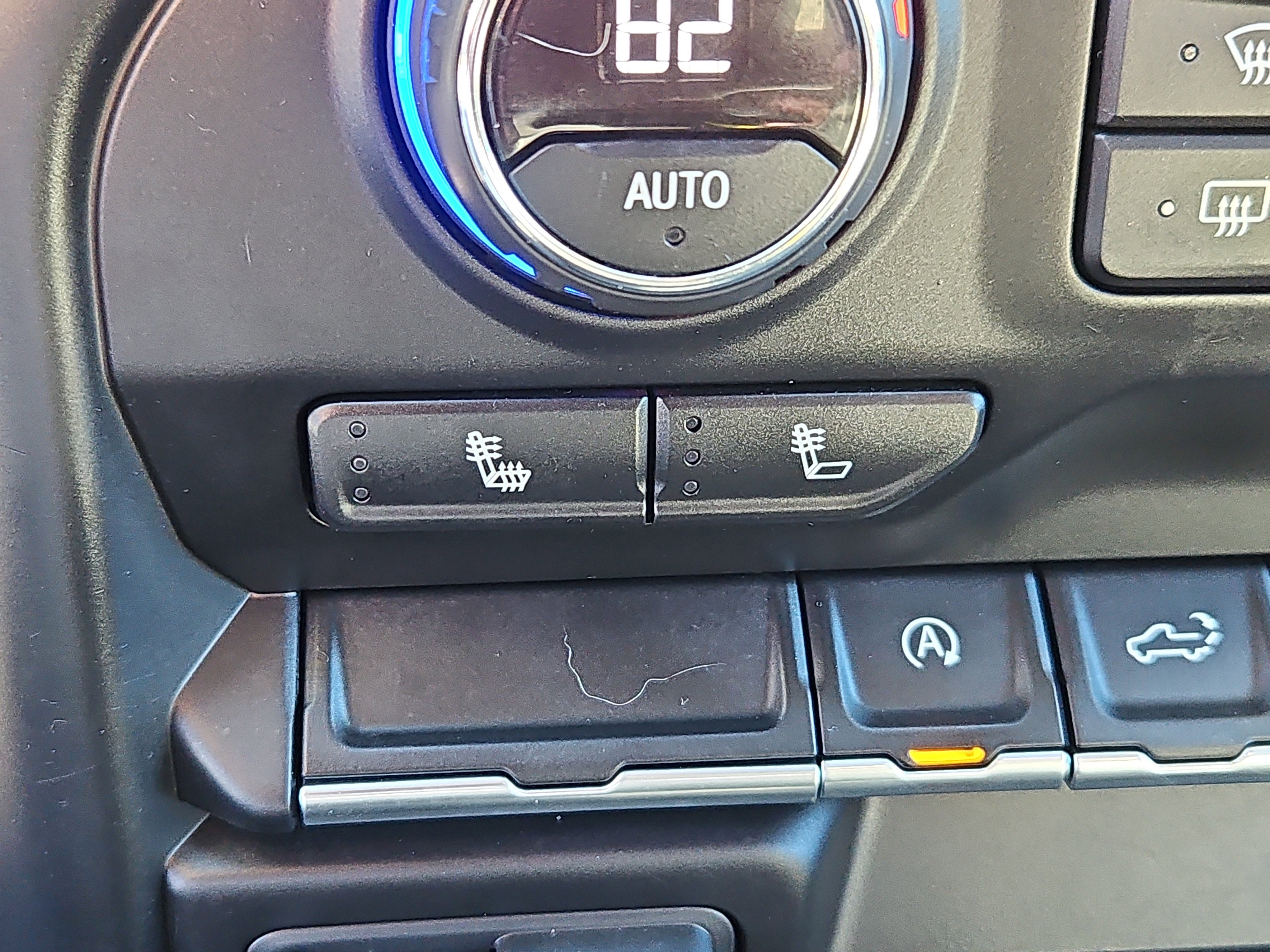 Used 2021 Chevrolet Silverado 1500 LT w/ Z71 Off-Road Package image 12