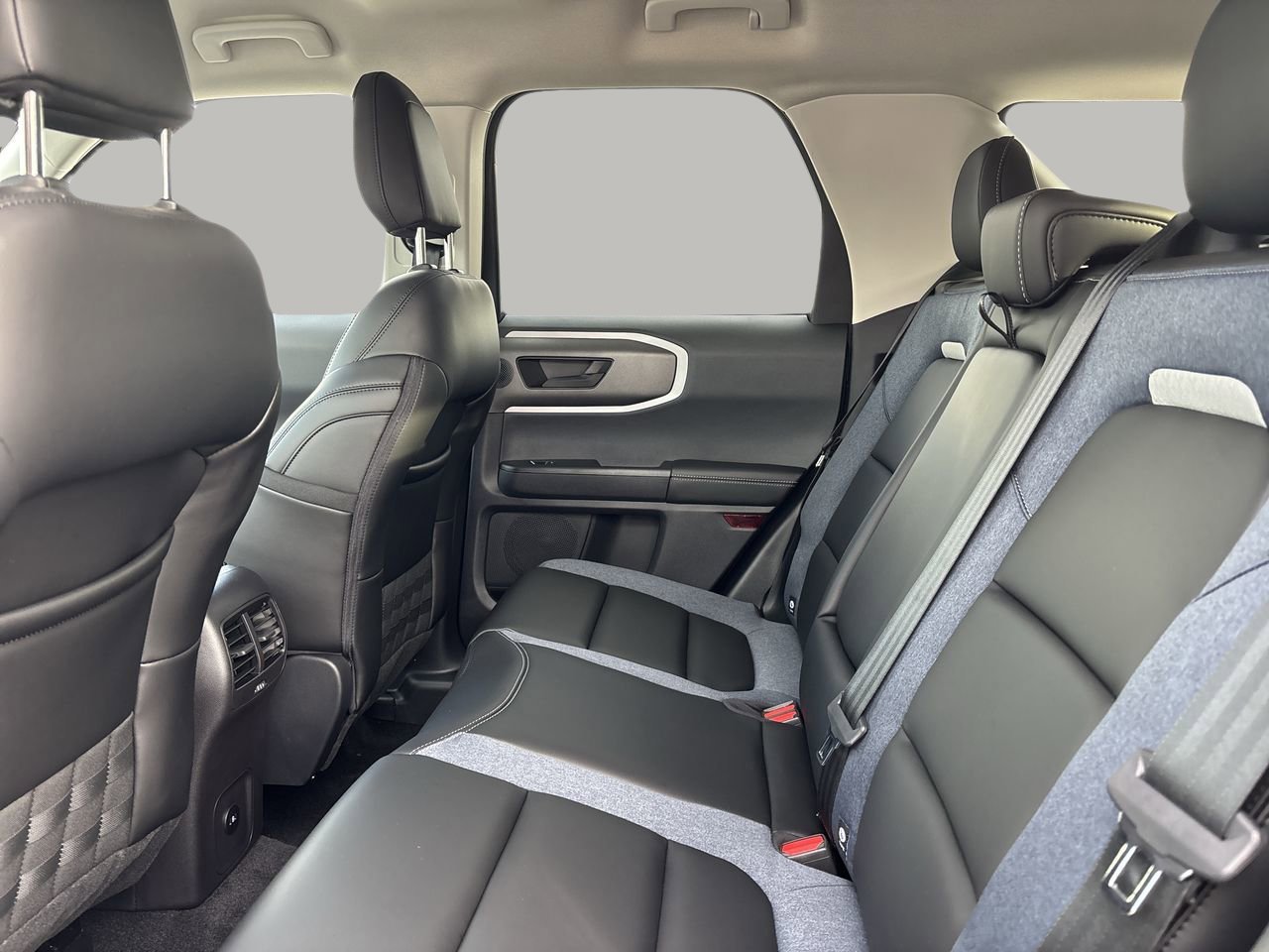 New 2025 Ford Bronco Sport Outer Banks w/ Outer Banks Tech Package+ image 15