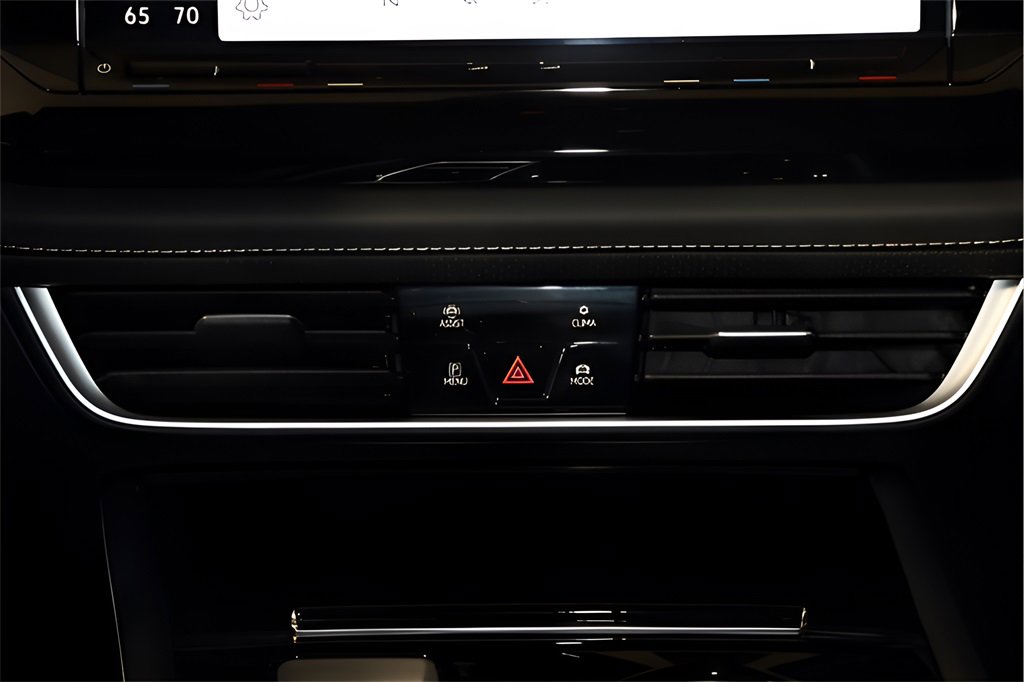 Used 2025 Volkswagen Atlas SE image 42