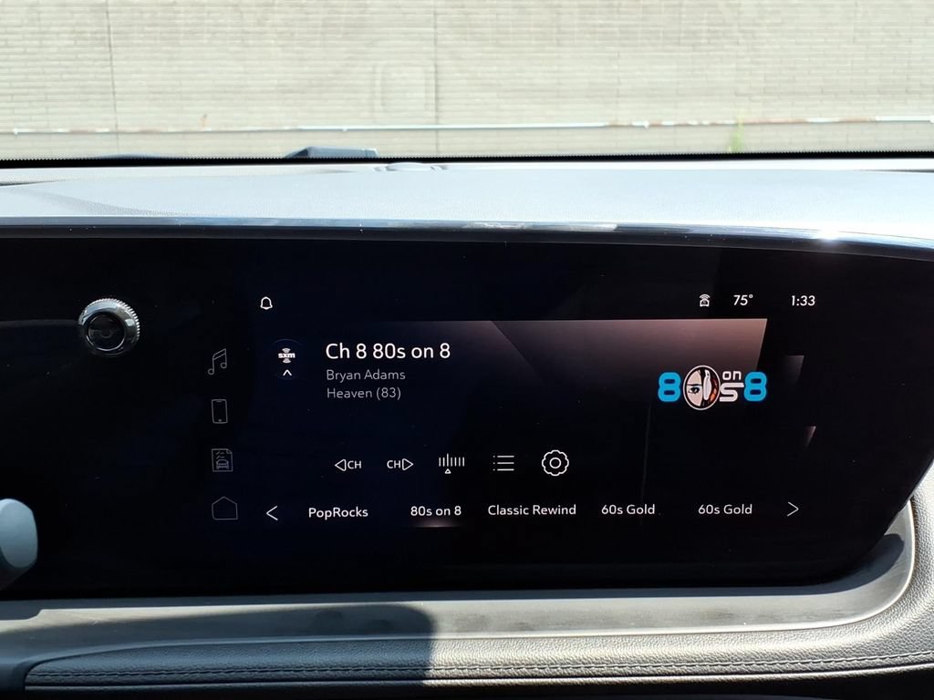Used 2024 Buick Encore GX Avenir w/ Avenir Convenience Package FWD image 17