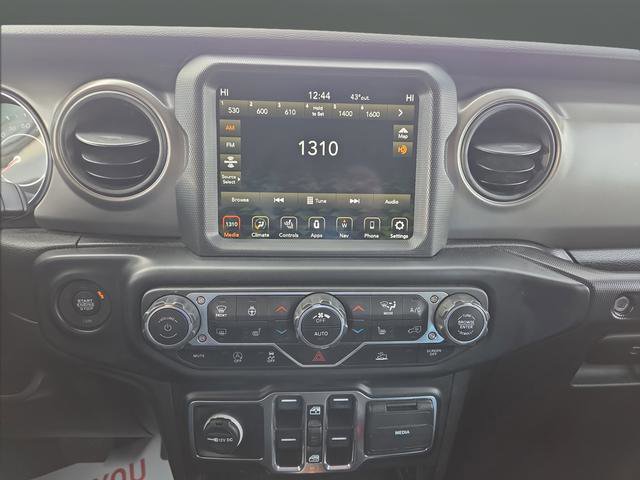 Used 2022 Jeep Wrangler Unlimited Willys image 8