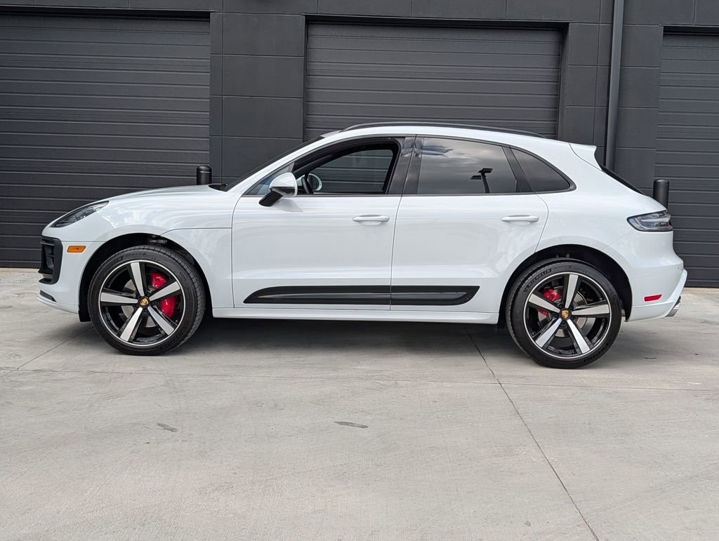 Used 2025 Porsche Macan S image 2