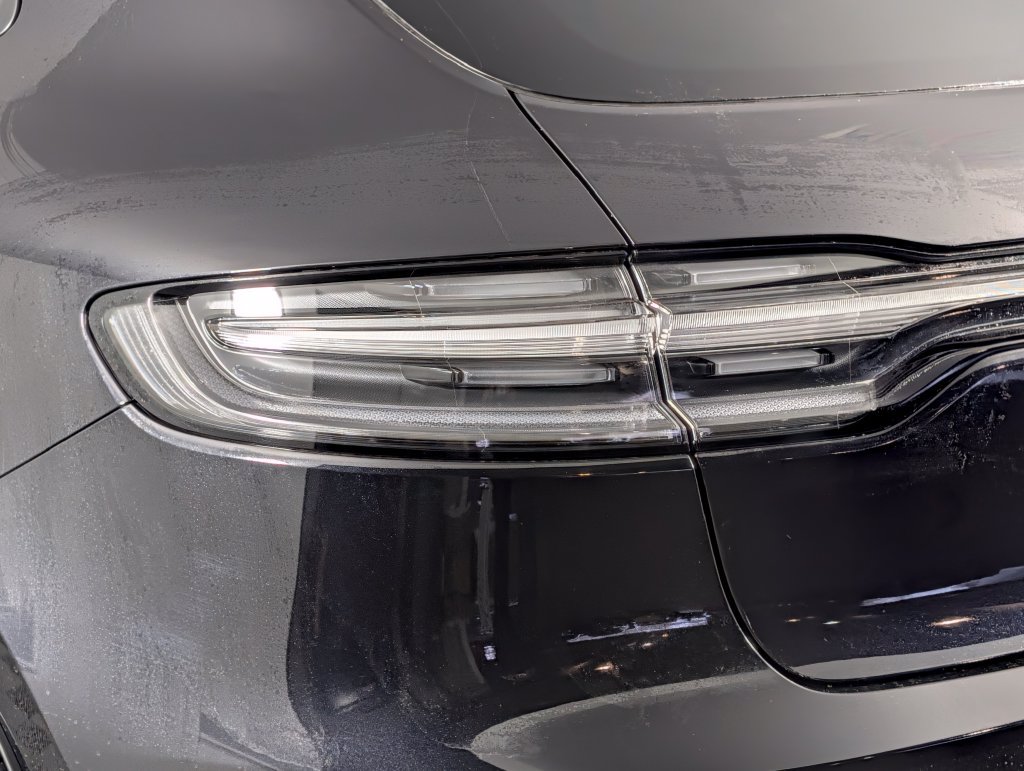 New 2026 Porsche Macan AWD/4WD image 16