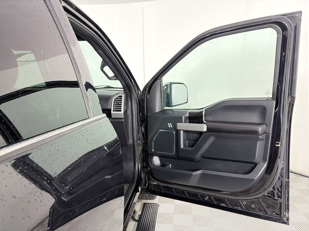 Certified 2020 Ford F150 Platinum w/ Equipment Group 701A Luxury image 31