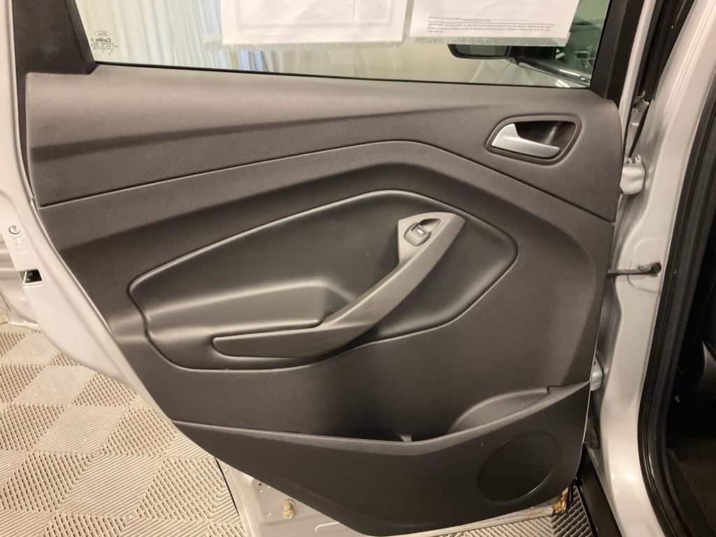 Used 2018 Ford Escape SEL w/ Ford Safe & Smart Package AWD/4WD image 33