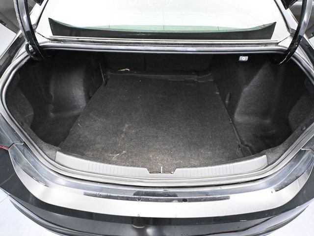 Used 2019 Chevrolet Malibu LT w/ Leather Package image 35